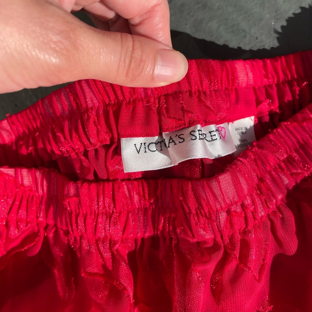 Victoria Secret Heart shorts - Picture 2 of 3